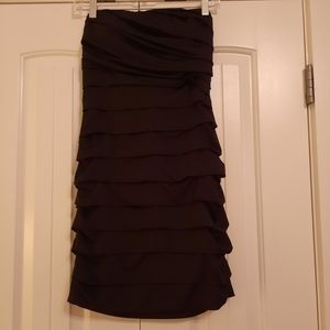 Black strapless body hugging dress (juniors)